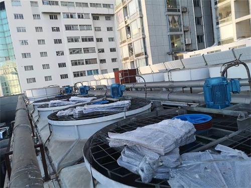 低速大風量冷卻塔風機 低速大風量<a href=http://www.qurijy.com/peijian/fan/ target=_blank class=infotextkey>冷卻塔風機</a>